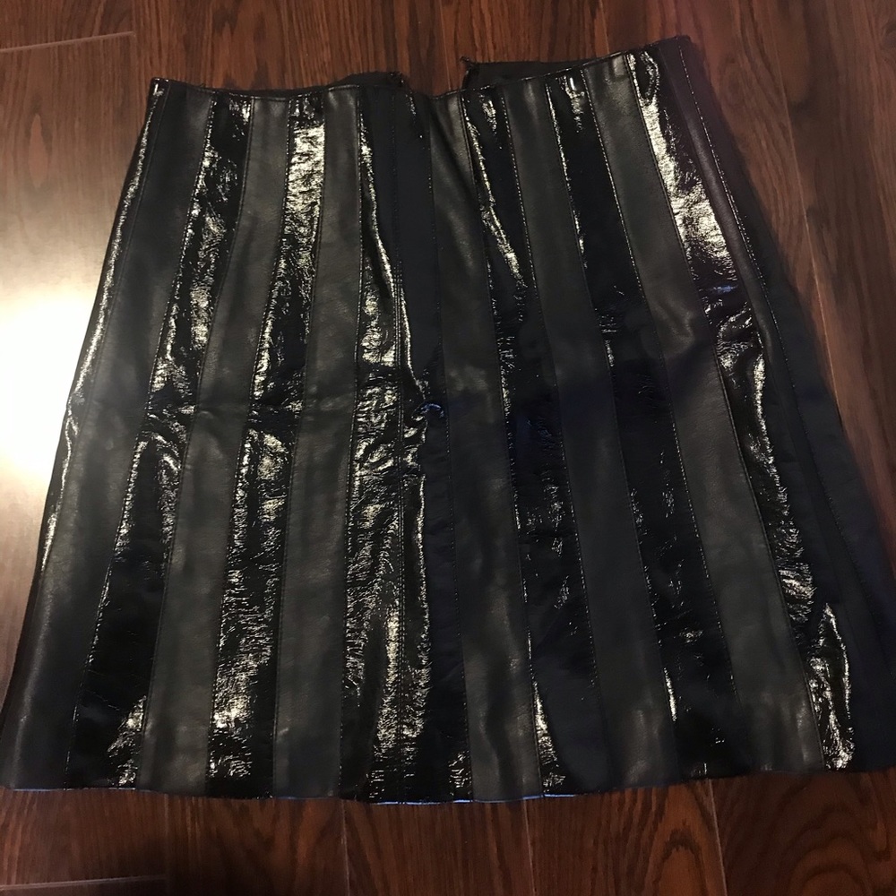 Bebe faux leather mini cute skirt